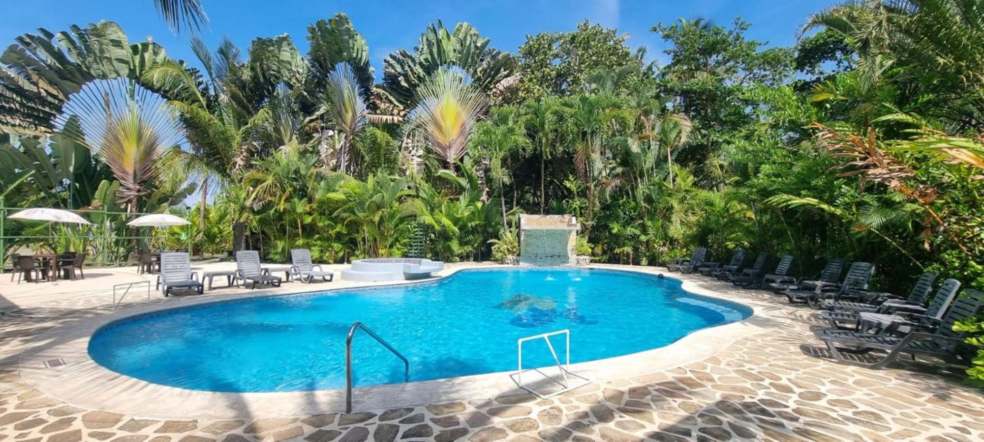 Hotel Playa Westfalia Пуэрто-Лимон Экстерьер фото