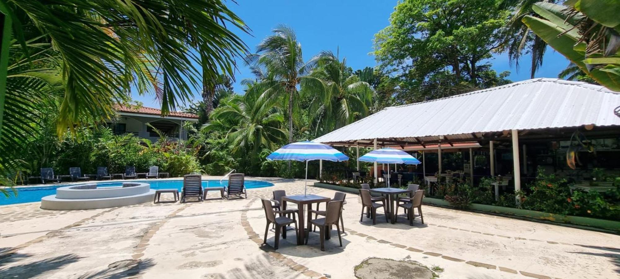 Hotel Playa Westfalia Пуэрто-Лимон Экстерьер фото