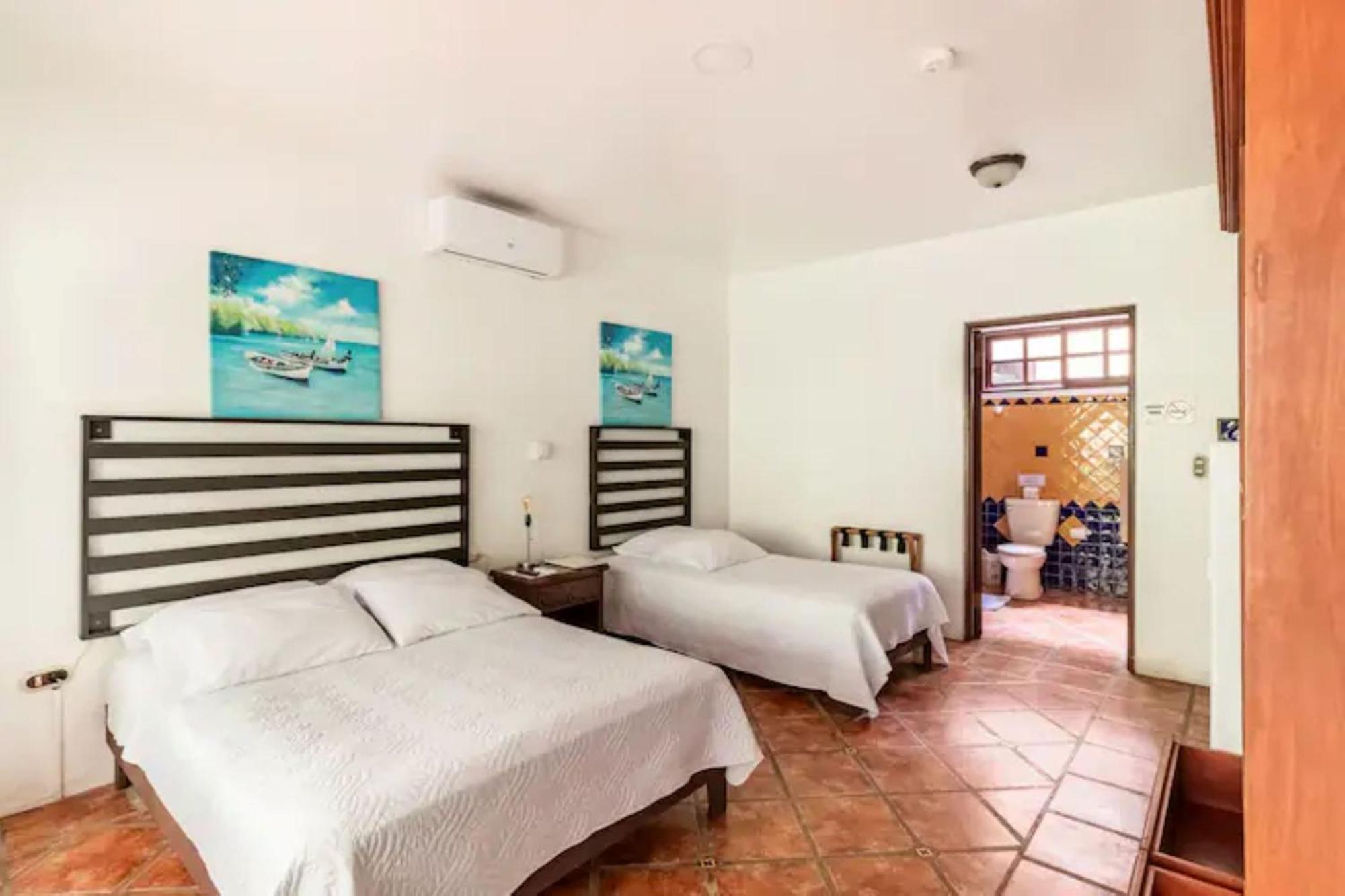 Hotel Playa Westfalia Пуэрто-Лимон Экстерьер фото